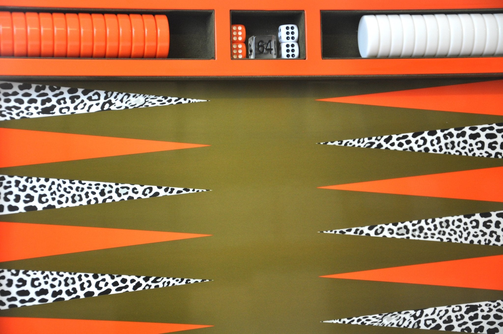 Luxury Lacquered Wood Backgammon - Leopard Finish